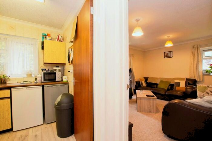 1 Bedroom Flat For Sale In Micheldever Road, Andover, SP10