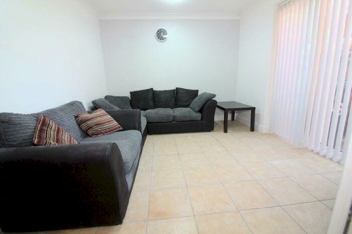 3 Bedroom Terraced House To Rent In Plungington Road, Preston, PR1