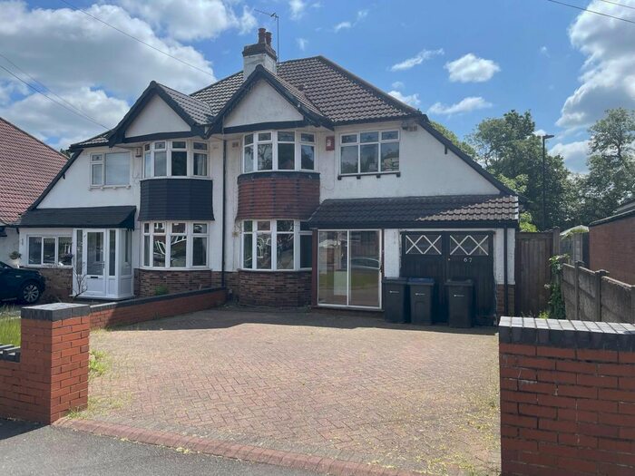 3 Bedroom Semi-Detached House To Rent In Antrobus Road, Sutton Coldfield, West Midlands, B73