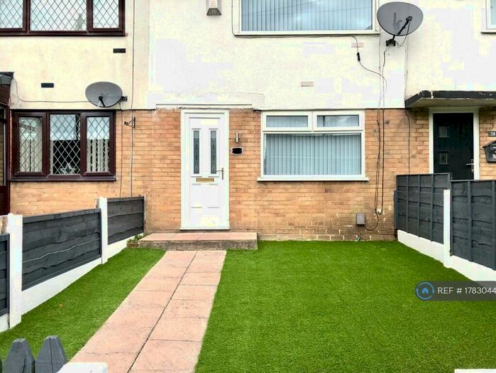 2 Bedroom Terraced House To Rent In Glenwood Drive, Middleton, Manchester, M24