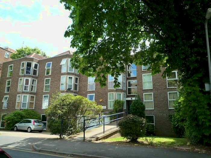 2 Bedroom Property To Rent In Valley Place, Glenbuck Road, Surbiton, KT6