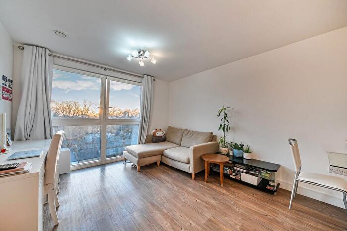1 Bedroom Flat For Sale In Yeoman Street, Mandara Place, SE8