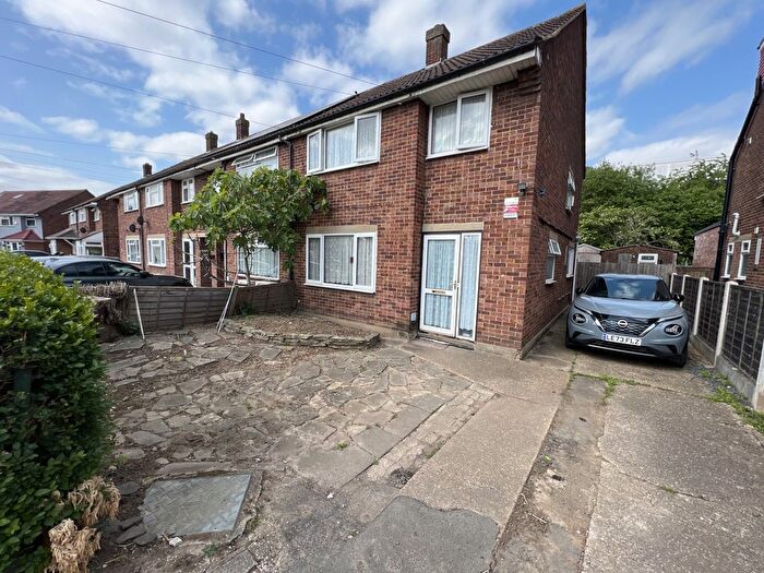 3 Bedroom End Terrace House To Rent In Denbigh Drive, Hayes, Middlesex, UB3
