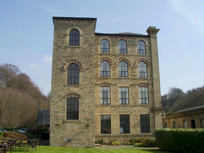 2 Bedroom Flat To Rent In The Spinnings, Waterside Road, Summerseat, BL9