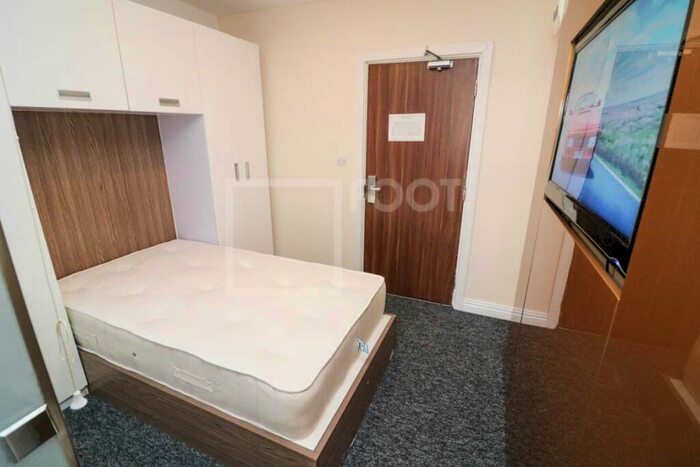 Flat To Rent In Sunbridge Halls, Bradford, BD1