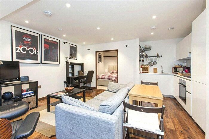 1 Bedroom Apartment For Sale In Stephen Court, Diss Street, London, E2