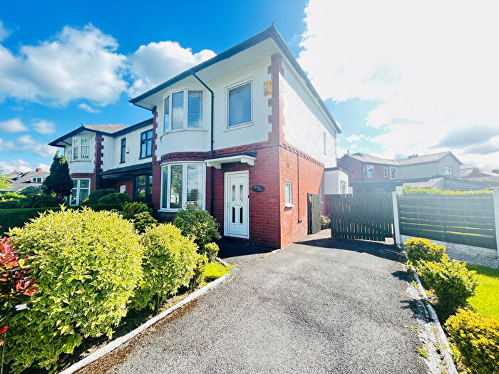3 Bedroom Semi-Detached House For Sale In Blackpool Road, Lancashire, PR2