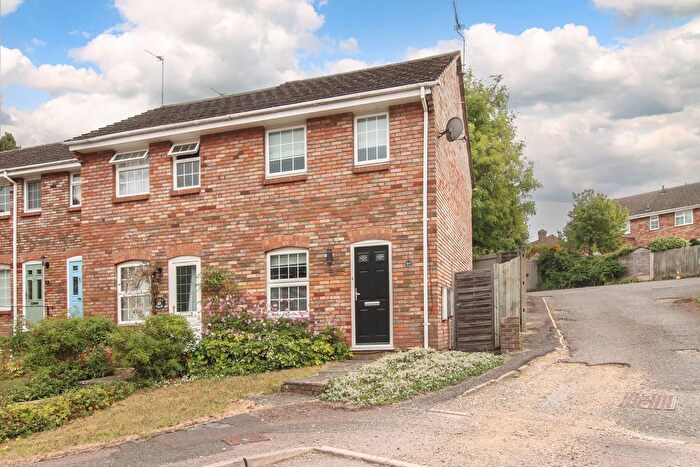 2 Bedroom End Of Terrace House For Sale In Grove Gardens, Tring, HP23