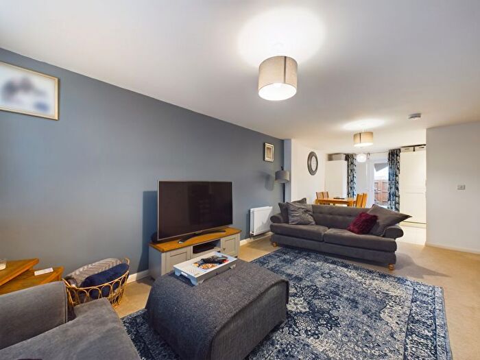 3 Bedroom End Of Terrace House For Sale In Pearmain Road, Somerton, TA11