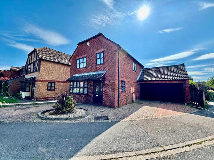 4 Bedroom House For Sale In Malthouse Green, Wigmore, Luton, Bedfordshire, LU2