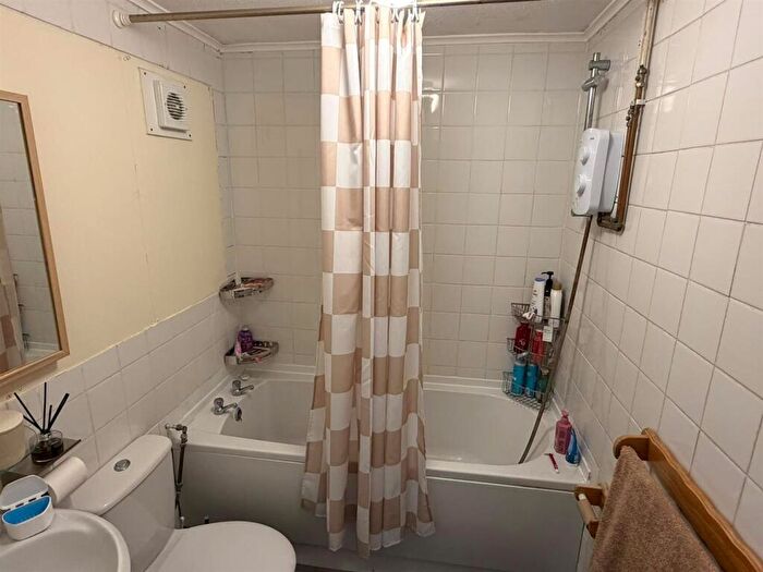 1 Bedroom Flat For Sale In Turnmill Avenue, Springfield, Milton Keynes, MK6