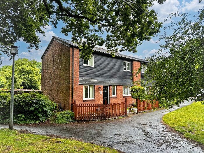 3 Bedroom Semi Detached House For Sale In Ayr Close, Leegomery, Telford, Shropshire, TF1
