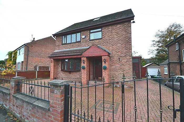 4 Bedroom Detached House To Rent In Royle Green Road, Northenden, M22
