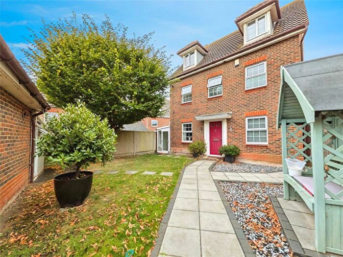 6 Bedroom Detached House For Sale In Buckthorne Road, Minster On Sea, Sheerness, Kent, ME12