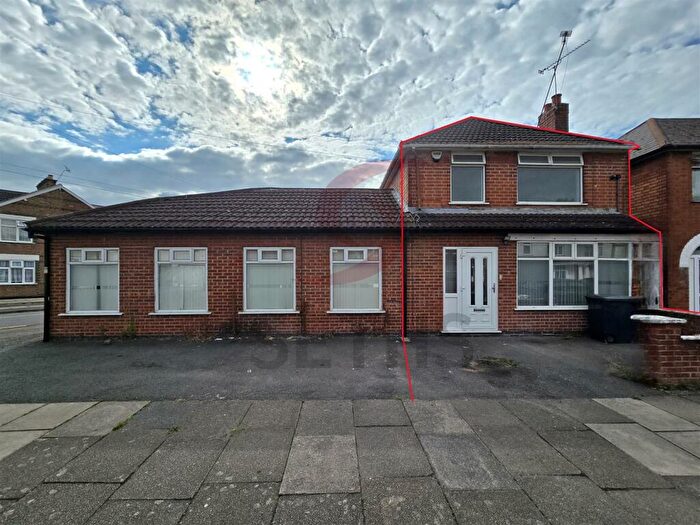 3 Bedroom Detached House To Rent In Kitchener Road, North Evington, Leicester, LE5