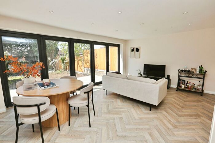 2 Bedroom Bungalow For Sale In Rother Dale, Southampton, Hampshire, SO19