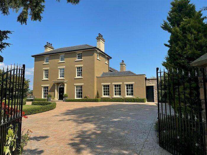 5 Bedroom Property For Sale In Stoulgrove Lane, Woodcroft, Chepstow, NP16