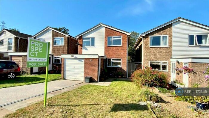 4 Bedroom Detached House To Rent In Welby Crescent, Winnersh, Wokingham, RG41