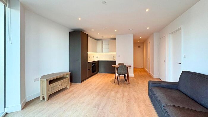 1 Bedroom Flat To Rent In Park View, Victoria Riverside, M4