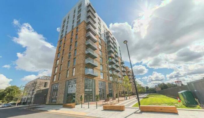 1 Bedroom Flat To Rent In Waterline Way, London, SE8