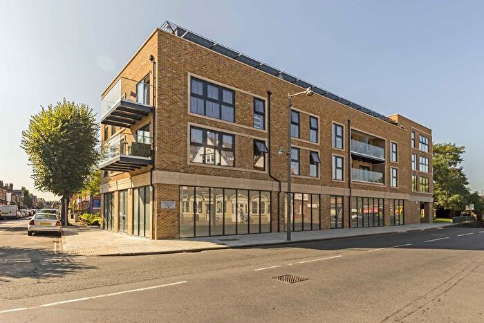 1 Bedroom Flat To Rent In Heath Road, Twickenham, TW1