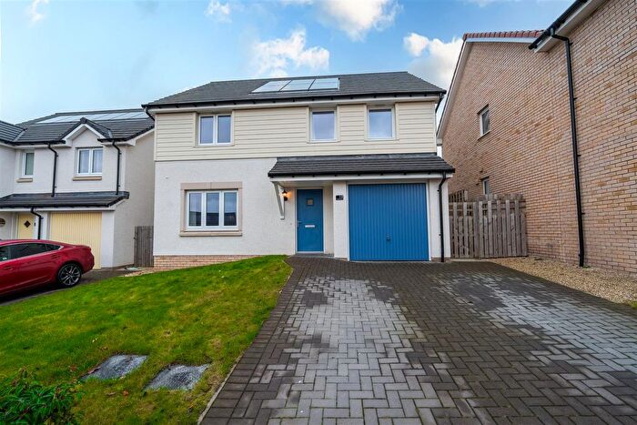 4 Bedroom Detached House For Sale In Nethershiel Terrace, East Calder, Livingston, EH53