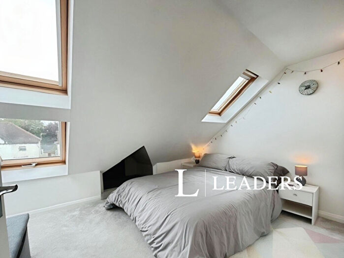 2 Bedroom Apartment To Rent In Old Shoreham Road, Hove, BN3