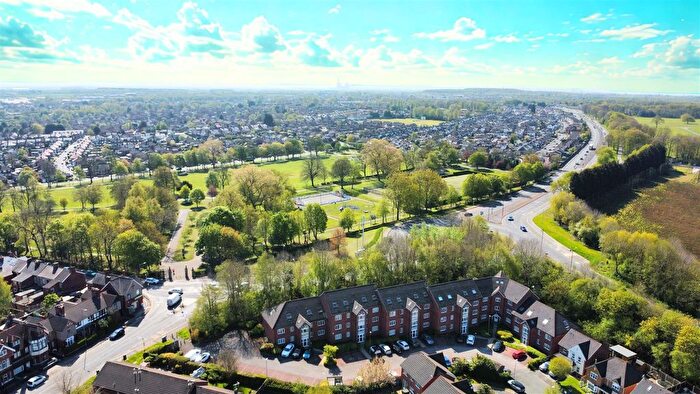 2 Bedroom Flat For Sale In Delph Hollow Way, St Helens, WA9