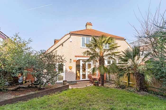 4 Bedroom Semi-Detached House For Sale In Treewall Gardens, Bromley, BR1