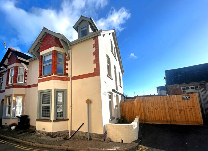 4 Bedroom End Of Terrace House For Sale In Lansdowne Terrace, Brecon, Powys., LD3
