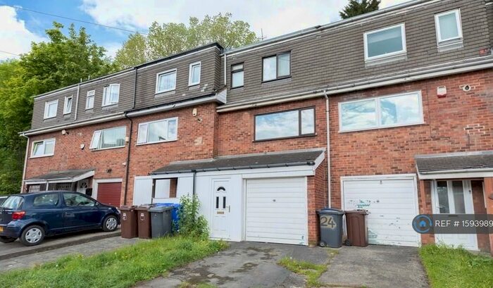 3 Bedroom Terraced House To Rent In Cammell Road, Sheffield, S5