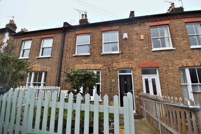 3 Bedroom House To Rent In Hindsleys Place London, SE23