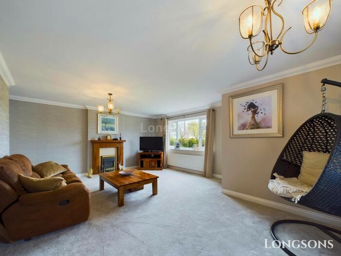 3 Bedroom Link Detached House For Sale In Hills Road, Saham Hills, IP25