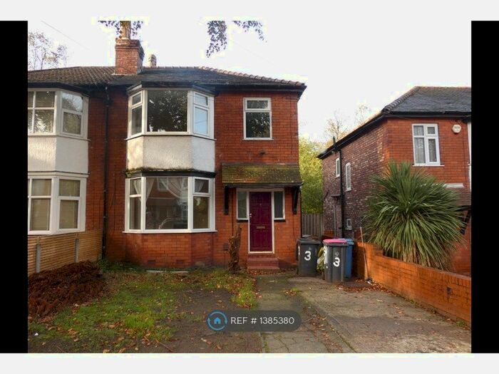 3 Bedroom Semi-Detached House To Rent In Brookside Drive, Salford, M7