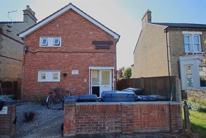 1 Bedroom Flat To Rent In Halifax Road, Cambridge, CB4