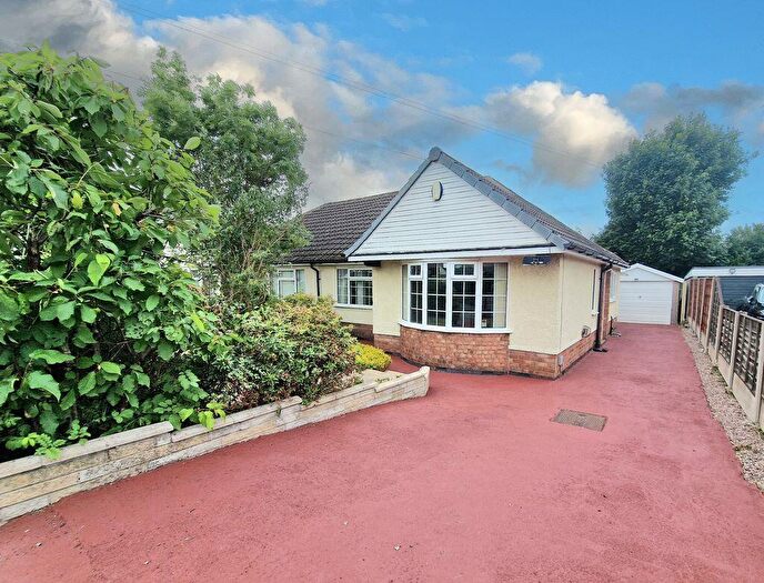 2 Bedroom Semi-Detached Bungalow For Sale In Patterdale Road, Woodley, SK6