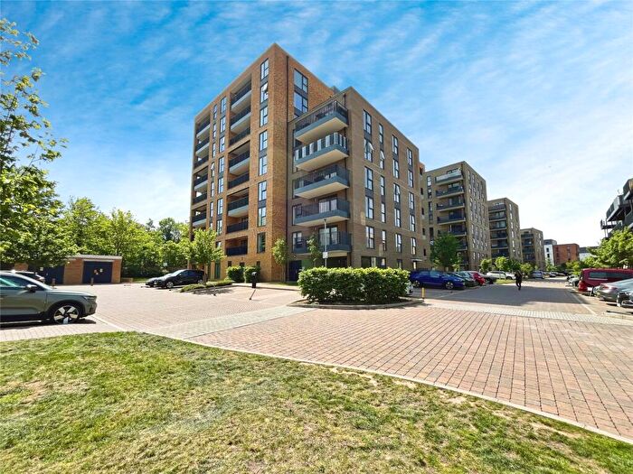 3 Bedroom Flat For Sale In Bowen Drive, London, SE7