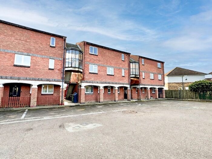 1 Bedroom Flat For Sale In Fairfax Avenue, Basildon, SS13