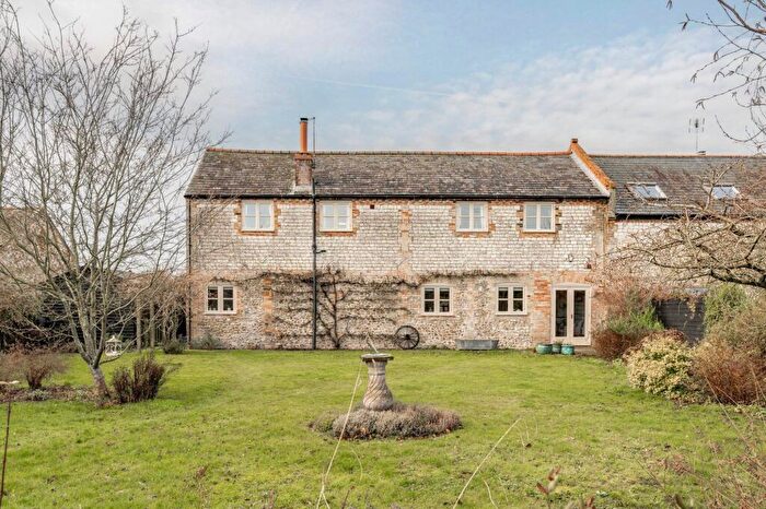 4 Bedroom Barn Conversion For Sale In Eastmoor, PE33