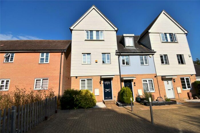 4 Bedroom End Of Terrace House To Rent In Heron Way, Dovercourt, Harwich, Essex, CO12