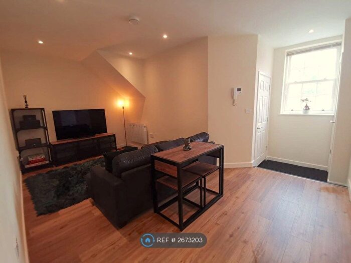 2 Bedroom Flat To Rent In Bath Street, Leamington Spa, CV31
