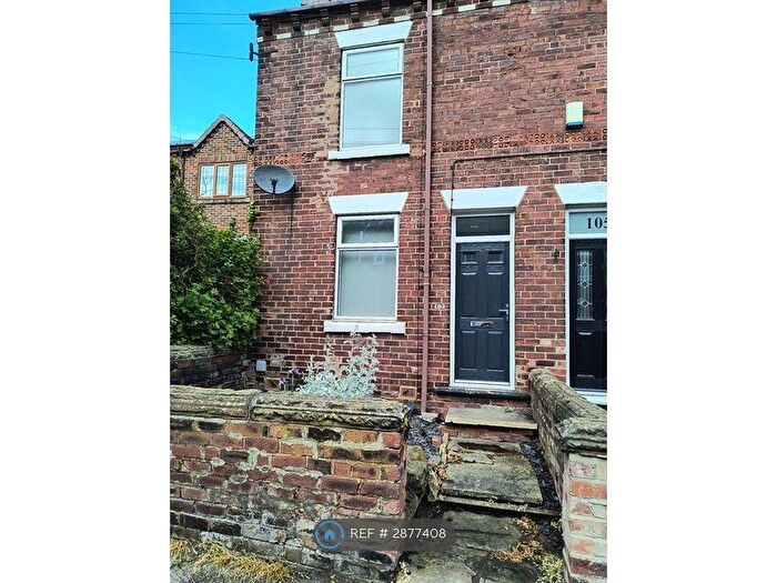 2 Bedroom End Of Terrace House To Rent In Bottom Boat Road, Wakefield, WF3