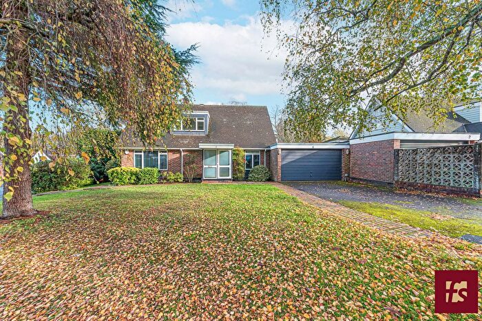 4 Bedroom Detached House For Sale In Salamanca, Crowthorne, Berkshire, RG45