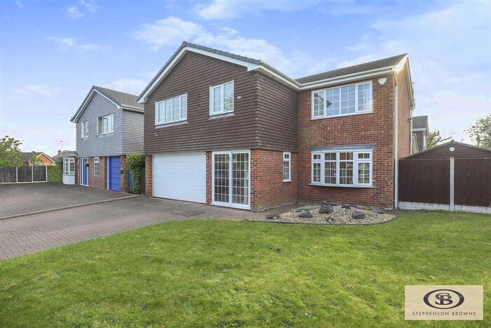 5 Bedroom Detached House To Rent In Langley Close, Sandbach, CW11