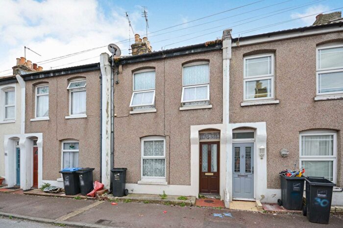 2 Bedroom Terraced House For Sale In Brockley Road, Margate, Kent, CT9