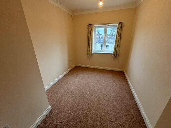 2 Bedroom Apartment To Rent In Apartment, St Helens Mews, Howden, DN14
