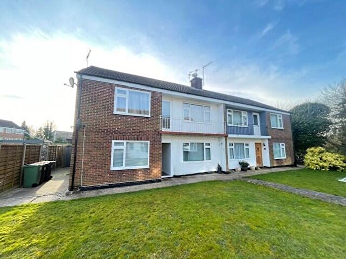 2 Bedroom Maisonette To Rent In Oakwell Close, LU6