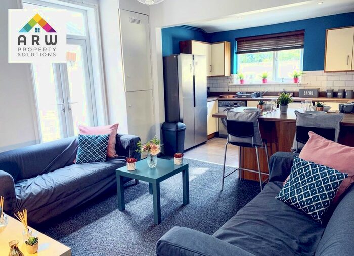 6 Bedroom Terraced House To Rent In Langdale Road, Liverpool, Merseyside, L15