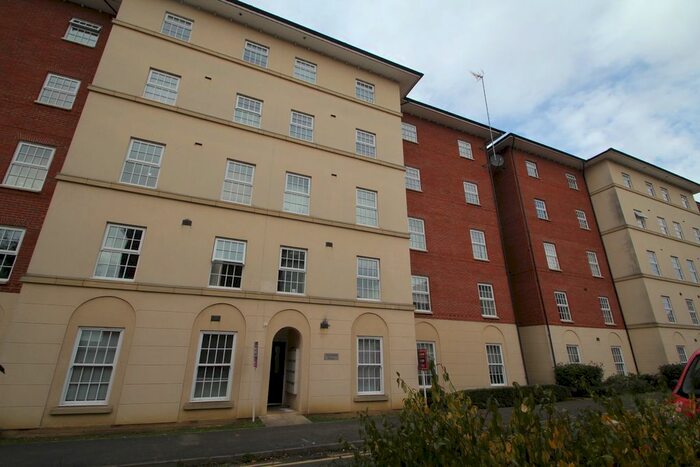 2 Bedroom Flat To Rent In Alexandra House, Pillowell Drive, Gloucester, GL1