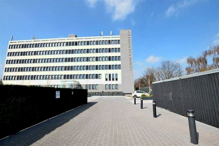 1 Bedroom Flat To Rent In Channelsea House, Stratford, E15